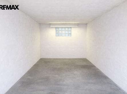 garaz-malenovice-hejdovi-4.jpeg | Prodej - malý objekt/garáž