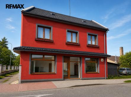 hradilova-finalni-vstup-do-budovy.png | Prodej - jiné, 420 m²