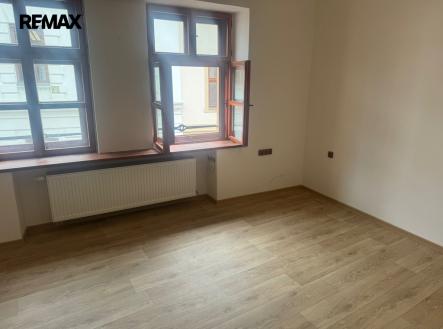 lipnik-foto-1-ok.jpeg | Pronájem bytu, 1+1, 44 m²