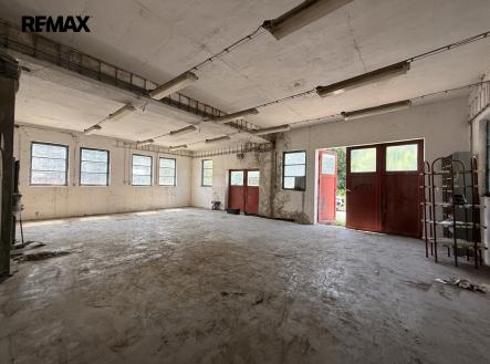 img-9054.jpg | Pronájem - skladovací prostor, 104 m²