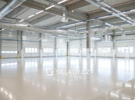 Pronájem - komerční objekt, sklad, 9 000 m²