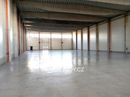 Pronájem - komerční objekt, sklad, 1 500 m²