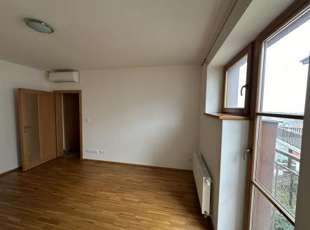 Pronájem bytu, 2+kk, 61 m²