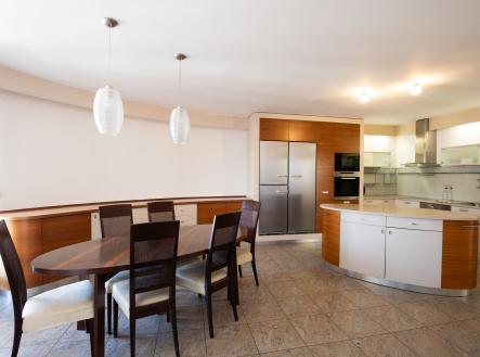 Prodej bytu, 4+1, 344 m² obrázek