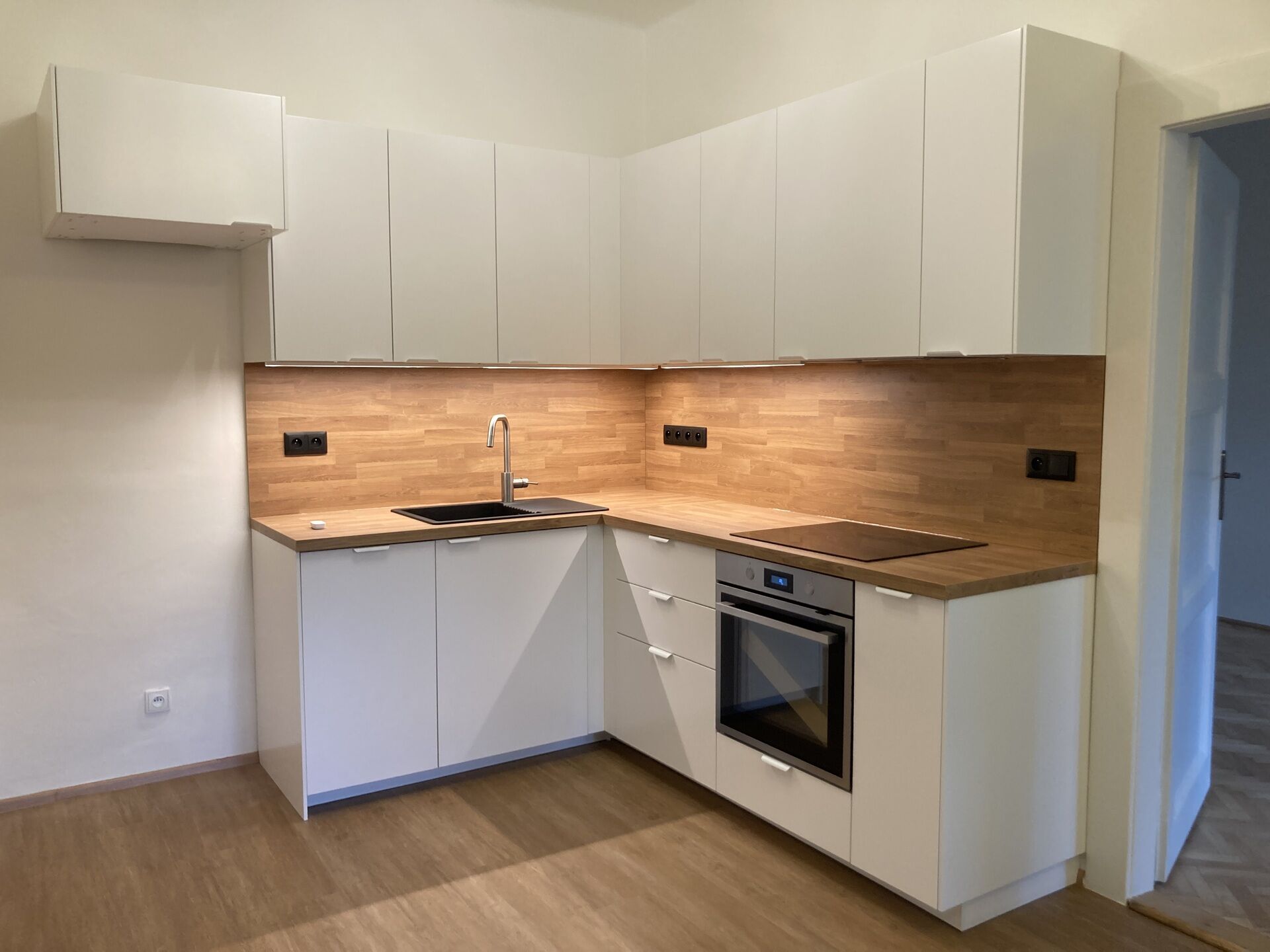 Nový byt 1+1, 50m2, cihla, Nuselská ulice, P-4 Nusle