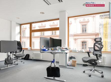 02 | Pronájem - kanceláře, 287 m²