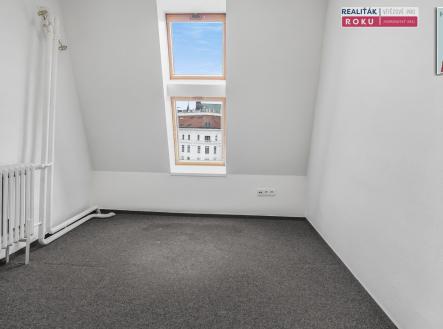 03 místnost 2 | Pronájem - kanceláře, 37 m²