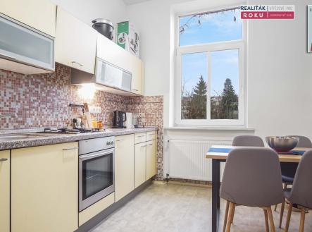 02 kuchyně | Pronájem bytu, 2+1, 65 m²