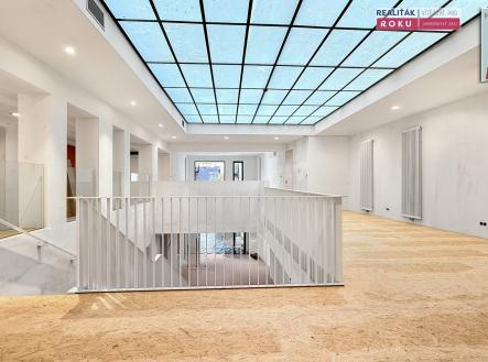 02 2NP | Pronájem - obchodní prostor, 325 m²
