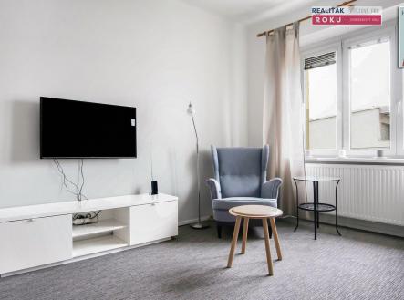 01 pokoj | Pronájem bytu, 2+kk, 63 m²