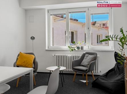 02 samostatná místnost | Pronájem - kanceláře, 92 m²