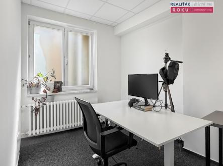 03 samotná místnost | Pronájem - kanceláře, 92 m²