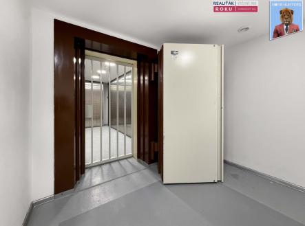 Prodej - obchodní prostor, 148 m² obrázek