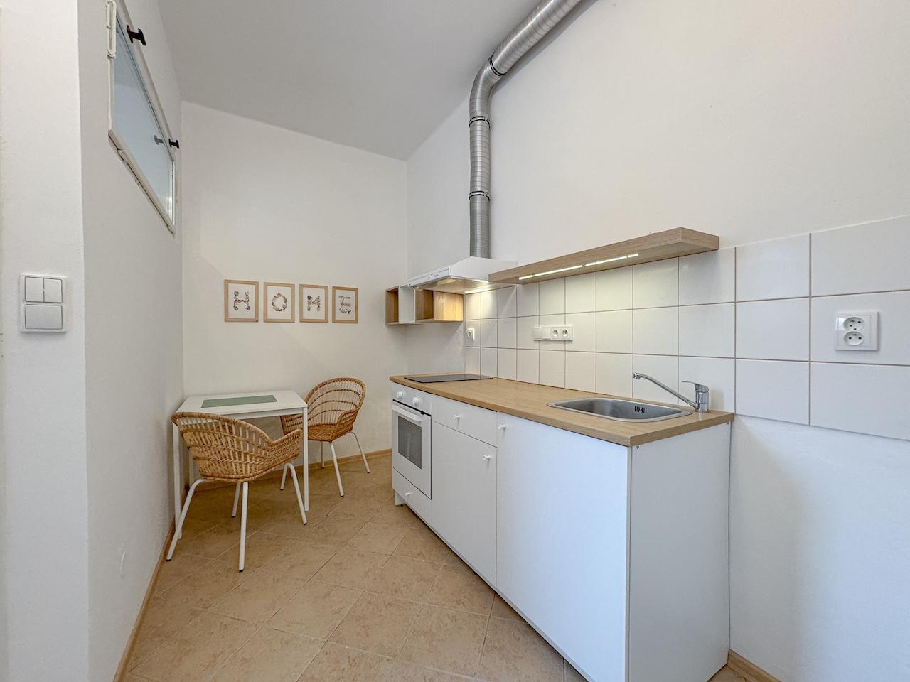 Pronájem byt 1 + 1, 32㎡|Ústecký kraj, Louny, Žatec, Hájkova 926, 43801