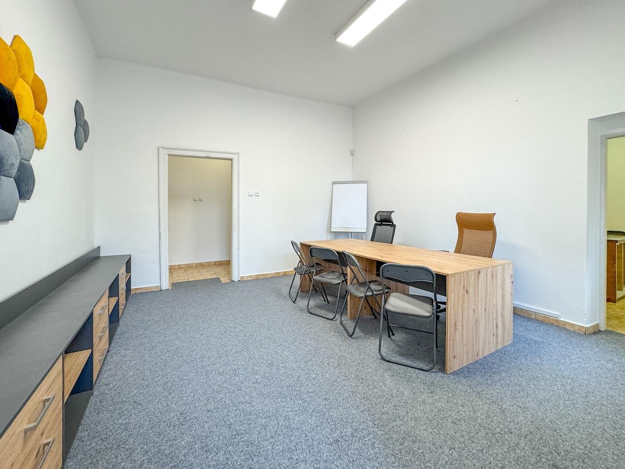 Pronájem komerční Kanceláře, 58㎡|Středočeský kraj, Mladá Boleslav, Mnichovo Hradiště, Masarykovo nám