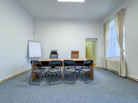 Pronájem - kanceláře, 58 m²