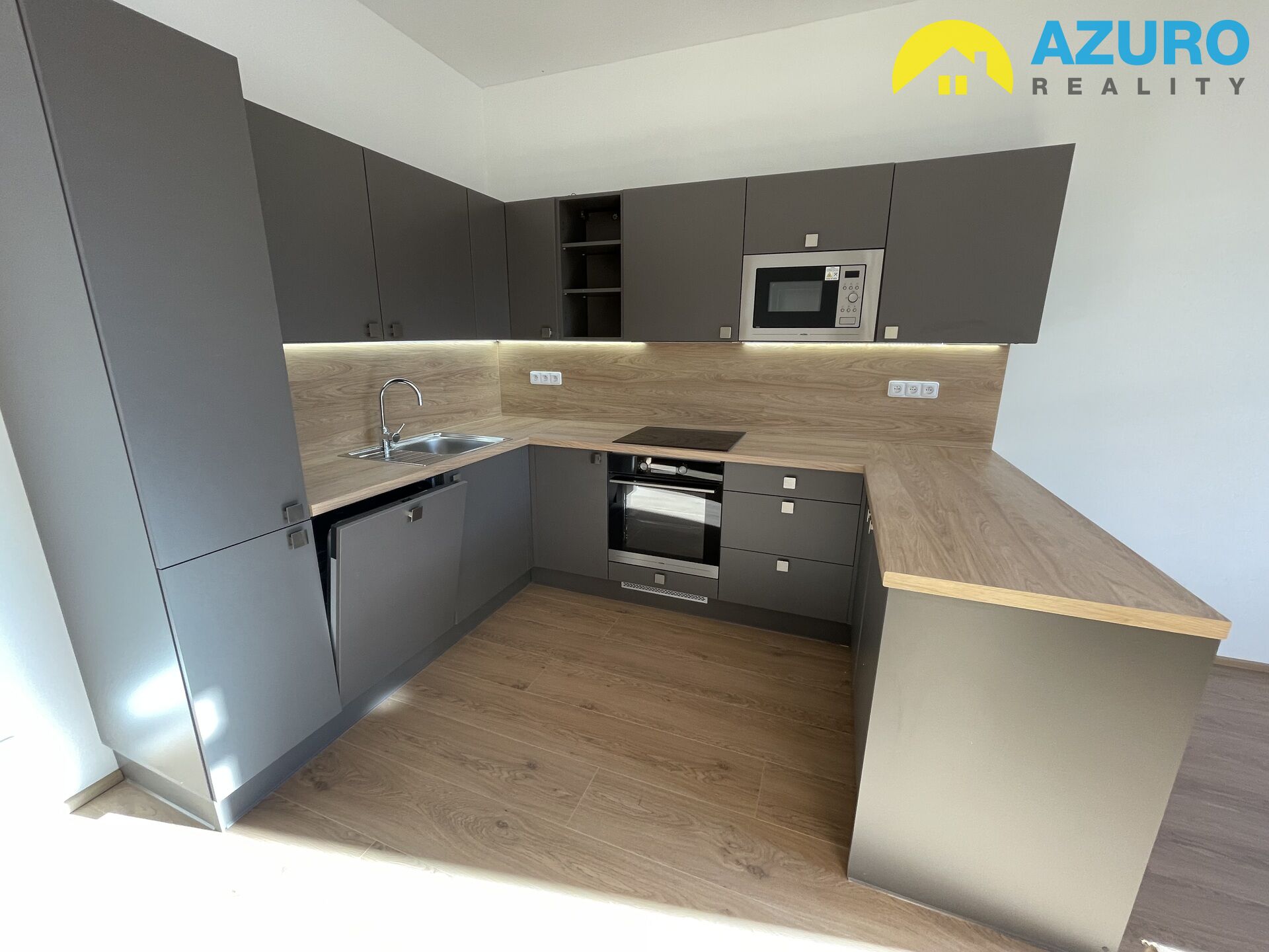 Pronájem moderního bytu 2+kk 44 m2 Přerov, Skopalova ul.