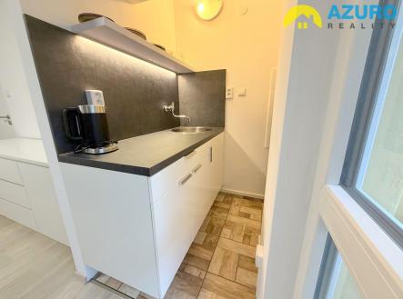 Pronájem bytu, 1+kk, 30 m²