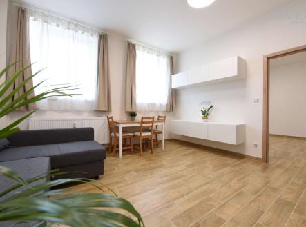 Pronájem bytu, 2+kk, 63 m²
