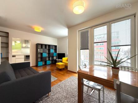 Pronájem bytu, 2+kk, 56 m²