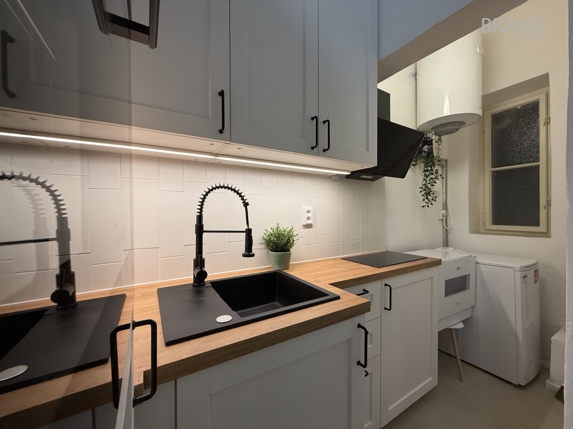 Pronájem bytu 2+1, 47 m2, ul. Gorazdova, Praha 2 - Nové Město. 