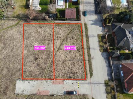 Prodej - pozemek pro bydlení, 745 m²