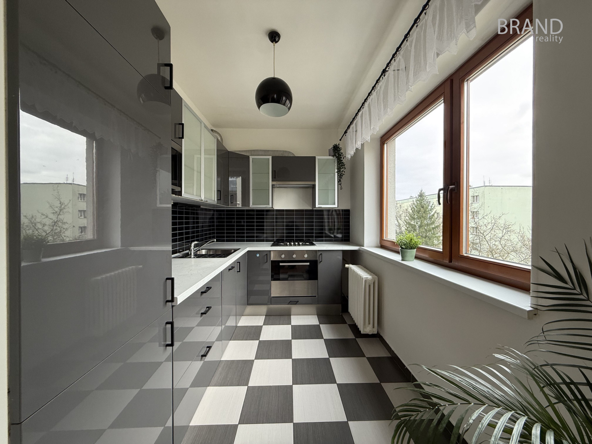 Pronájem bytu 2+1, 51 m2, ul. K Lučinám, Praha - Žižkov. 