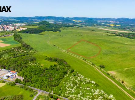 dji-0022vyzn.png | Prodej - pozemek, trvalý travní porost, 112 893 m²