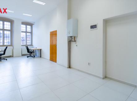 Pronájem - kanceláře, 42 m²
