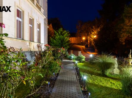 6e4a8143.png | Prodej - dům/vila, 543 m²