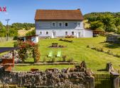 Prodej - dům/vila, 296 m²
