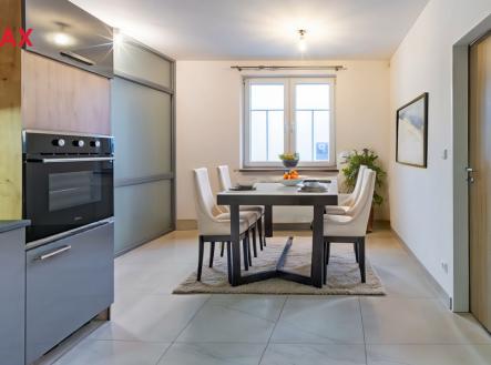 6e4a3539-kitchen-modern-2.png | Prodej bytu, 2+kk, 61 m²