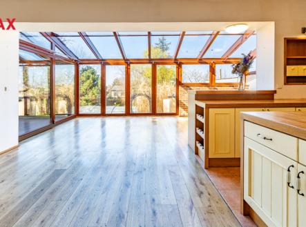 Prodej - dům/vila, 228 m² obrázek