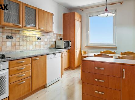 hf-20260205-133713-d567332f-df85-406b-ae5b-0905176909c7.jpg | Prodej bytu, 4+1, 98 m²