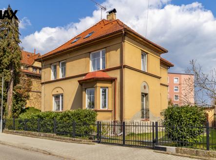 6e4a8236.png | Prodej - dům/vila, 294 m²