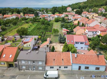 . | Prodej - pozemek pro komerční výstavbu, 1 527 m²