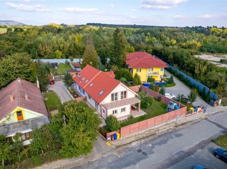 . | Prodej - dům/vila, 173 m²