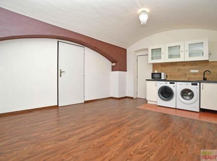 k6_resize | Prodej - obchodní prostor, 50 m²