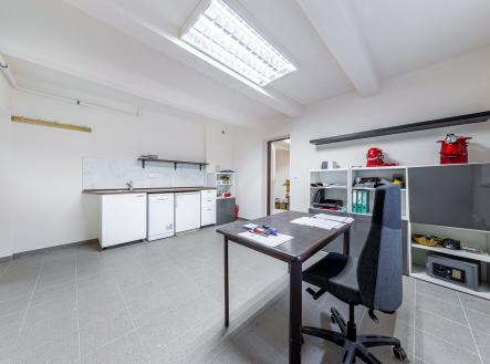 IMG_0020-HDR | Prodej - kanceláře, 48 m²