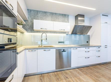 Pronájem bytu, 2+kk, 51 m²