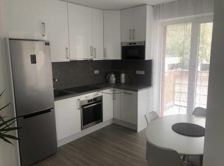 Pronájem bytu, 2+kk, 68 m²