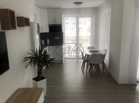 Pronájem bytu, 2+kk, 68 m²