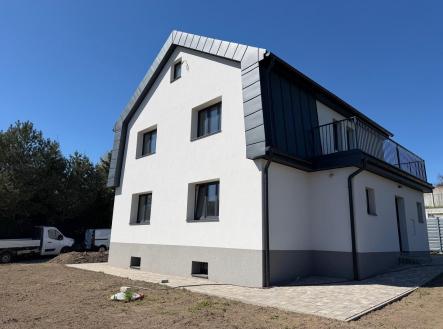 Prodej - dům/vila, 340 m² obrázek