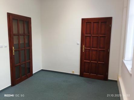 IMG_20251021_163333.jpg | Pronájem - kanceláře, 12 m²