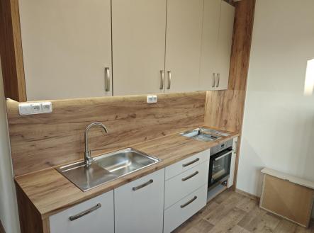 IMG_20251128_145554.jpg | Pronájem bytu, 2+1, 51 m²