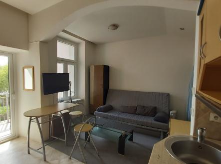 Pronájem bytu, 1+kk, 27 m² obrázek