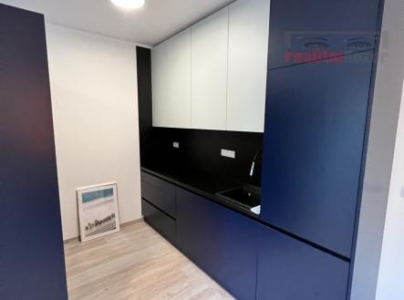 foto: 2 | Pronájem bytu, 1+kk, 37 m²