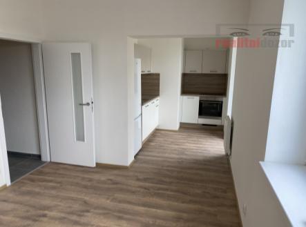 Pronájem bytu, 1+kk, 35 m² obrázek