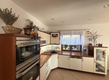 foto: 1 | Prodej - dům/vila, 142 m²