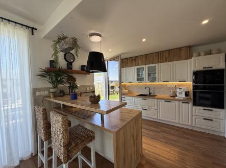 foto: 4 | Prodej - dům/vila, 170 m²